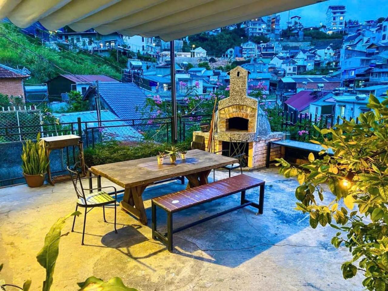 La Nha Homestay Da Lat Exterior foto